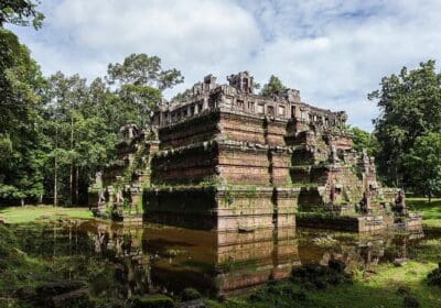 cambodia-siemreap-phimeanakas
